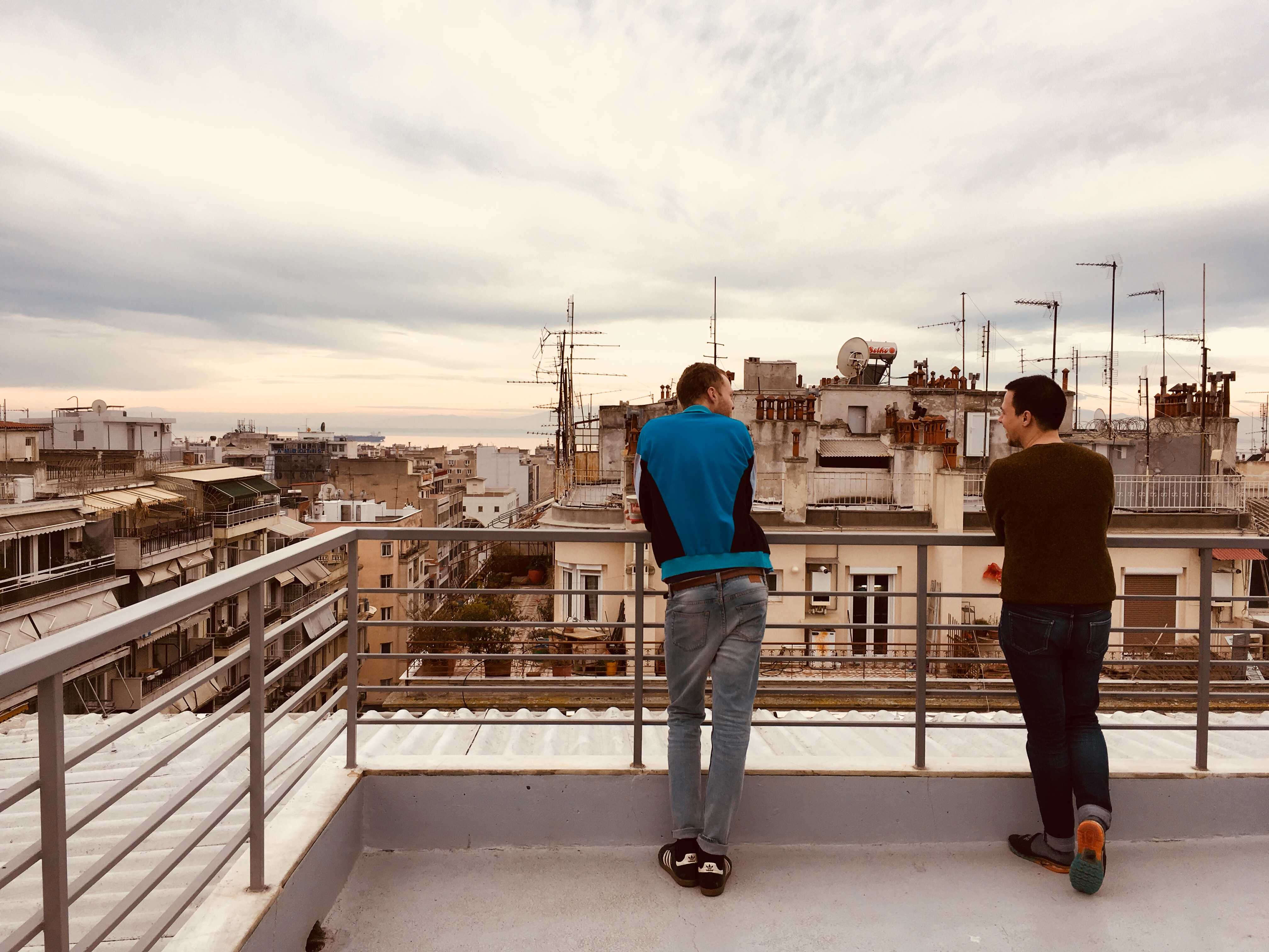 DAI-day 1 in Thessaloniki: students Floris Visser and Matthieu Blond enjoying the view from the rooftop terrace of the youth- hostel. 