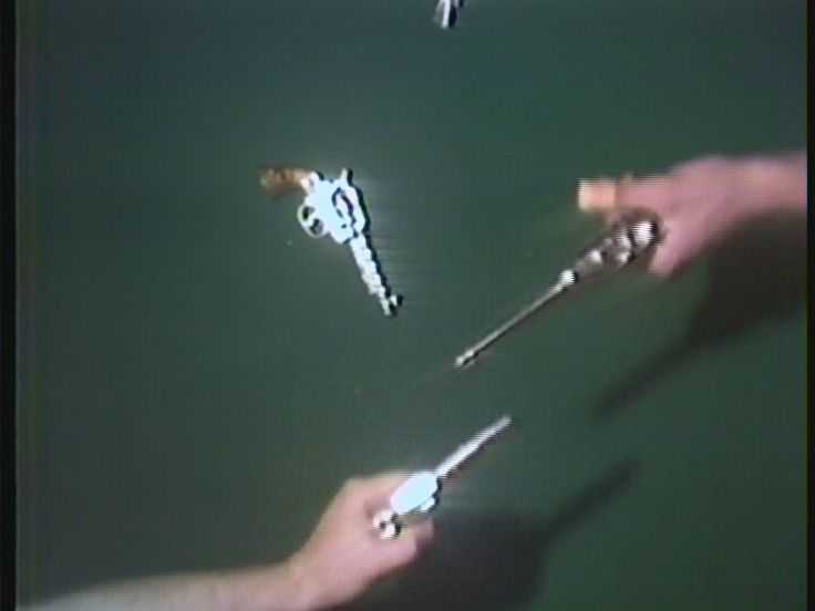 Bullets Swing ~ Ulises Carrión, 1980, 4'00''