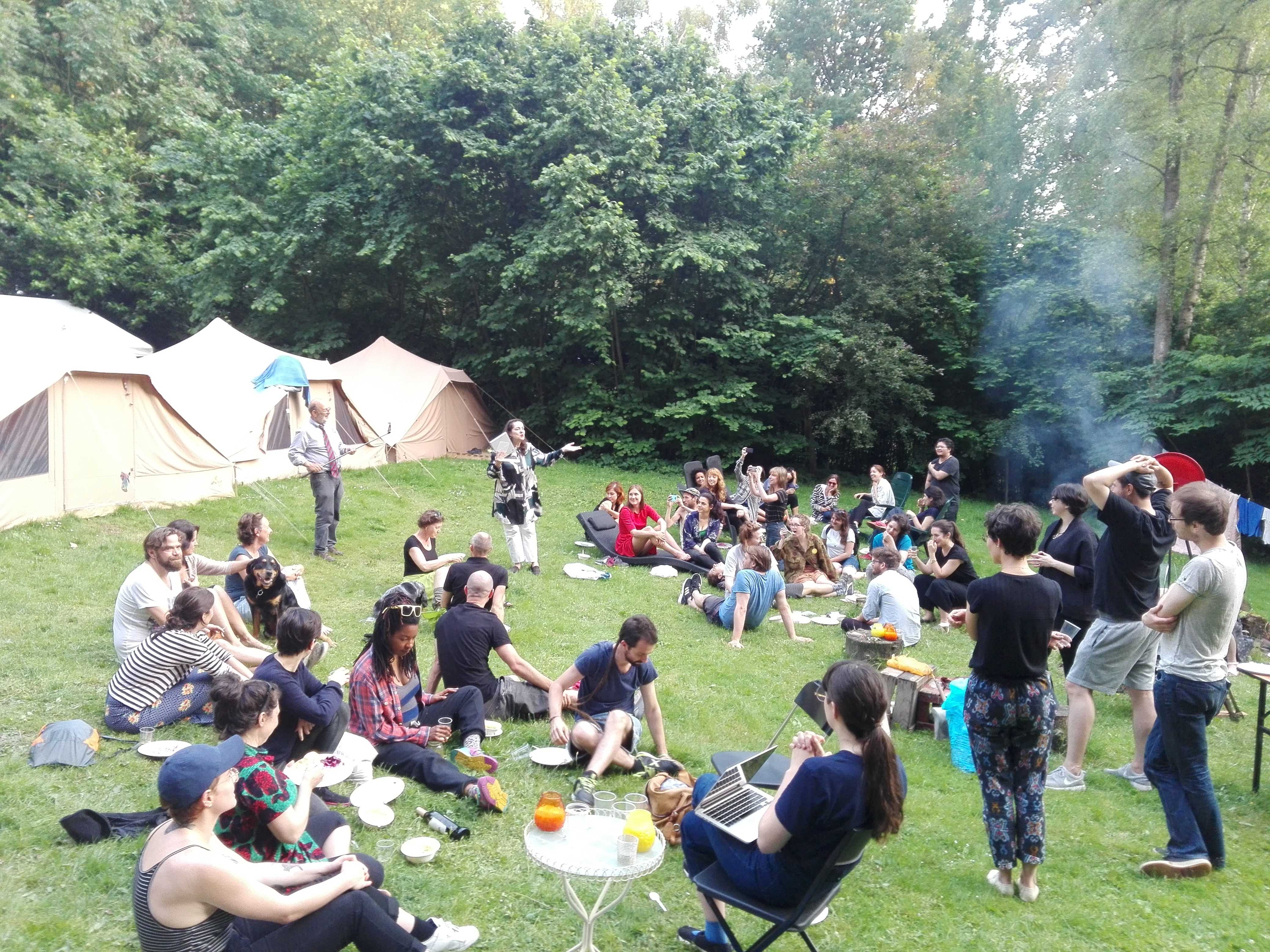 June 6: Roaming ON/OFF SONSBEEK'16. DAI-camp in the garden of Sonsbeek Park Ranger Jeroen Glissenaar. Enjoying outdoor diner & director's speech:) ( Photo credit: Despina Sevasti)