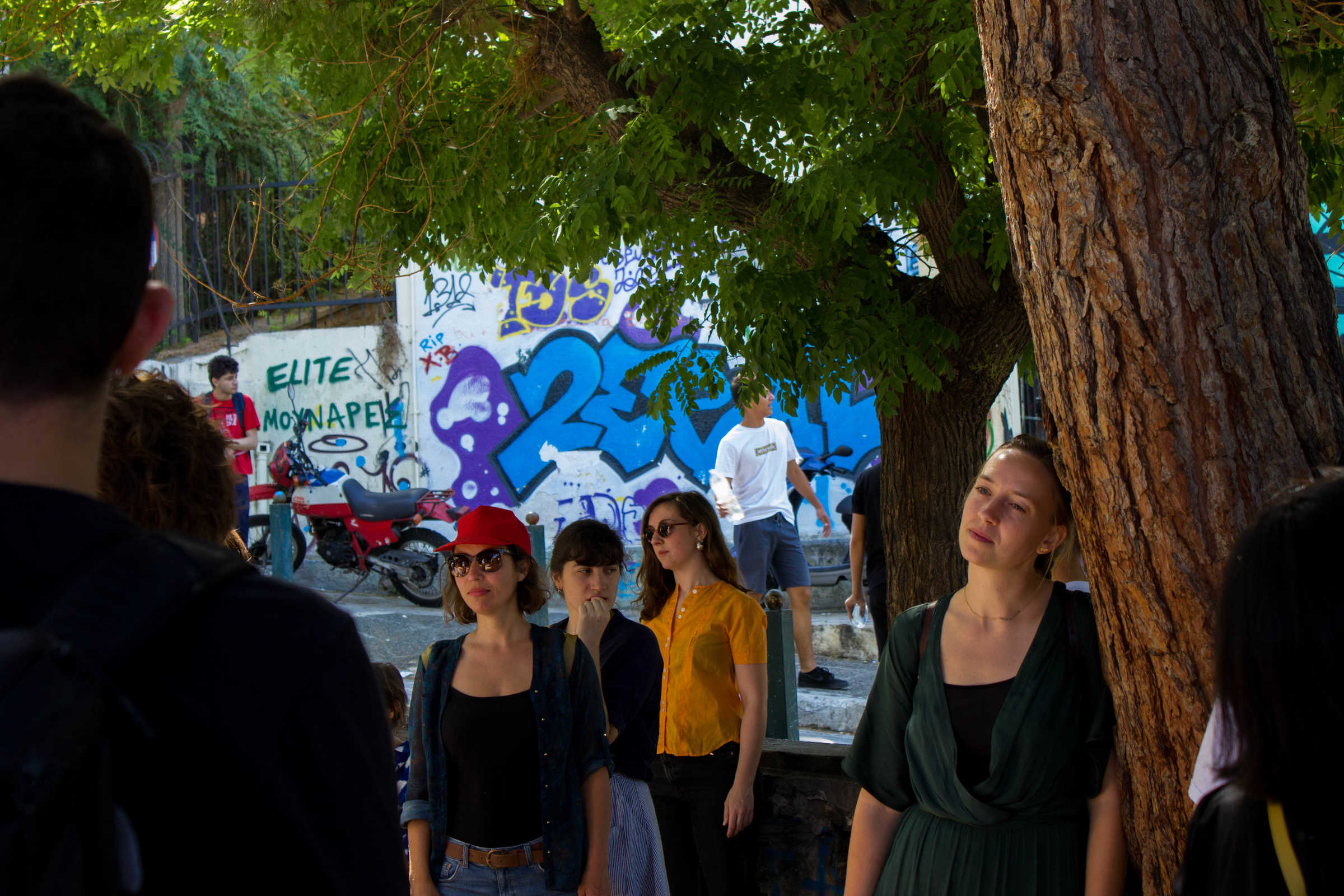 COOP SUMMIT 2018: Final presentation of the Curating Positions study group, COOP Summit 2018: A curated walk up and down hilly Neapoli (Athens), filled with different performances in communal gardens, residential houses and narrow pathways. June 2018, Athens. Photo by Silvia Ulloa.