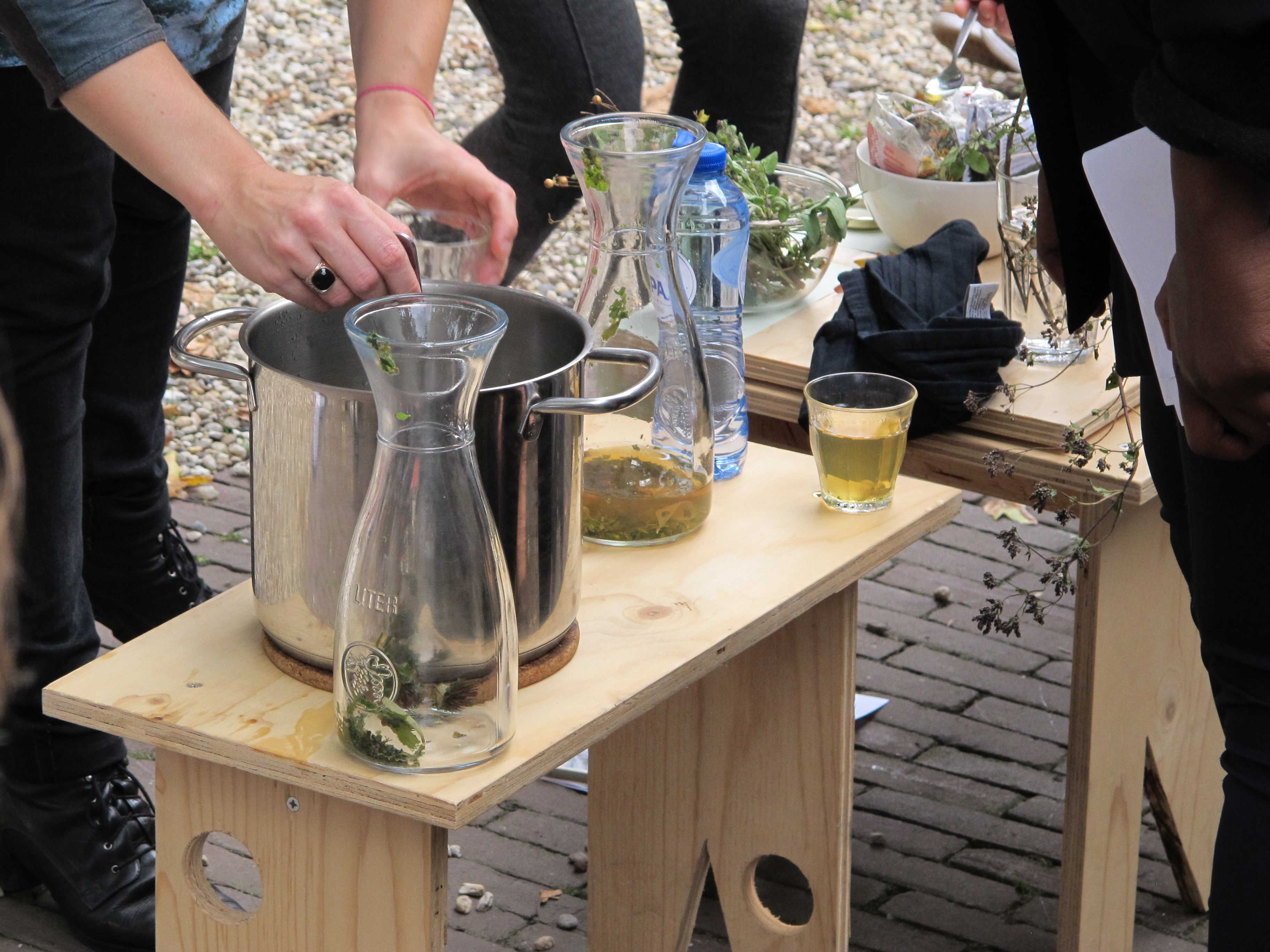 DAI- introduction week 2014: herbal tea -break at Casco in Utrecht. 