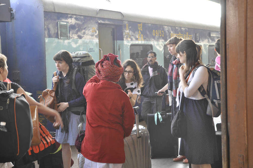 DAI-students travelling from Kolkata to Santiniketan