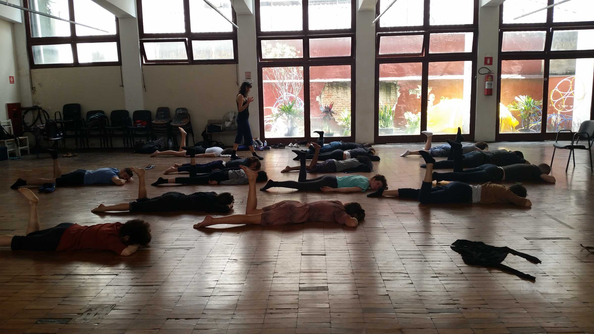 DAI: Roaming Academy in Sao Paulo. Yael David's Feldenkreis class at Caso do Povo