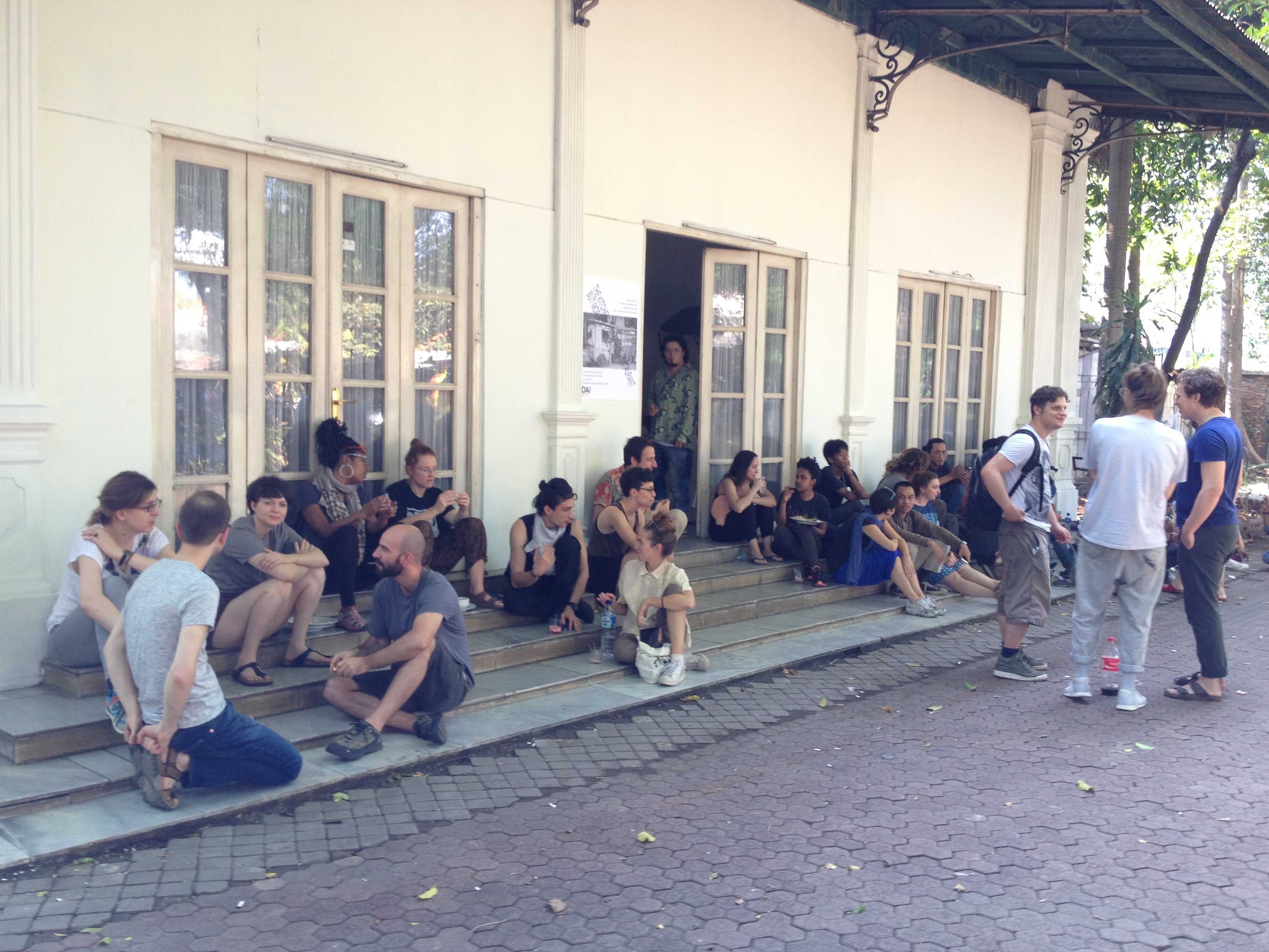 DAI's Roaming Academy in front of the Soebardjo-house in Jakarta. Image credit: Martha Jager